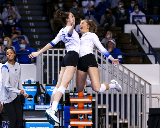 Sophie Fischer and Erin Lamb.

Kentucky falls to Illinois 3-1.

Photo by Sarah Caputi | UK Athletics