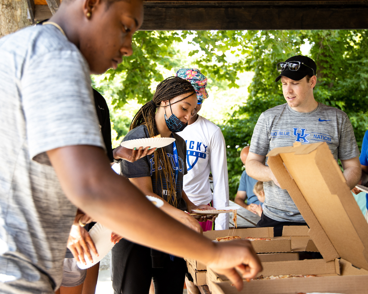 Jaida Walker. 

WBB visits Natural Bridge in Red River Gorge.

Photo by Eddie Justice | UK Athletics