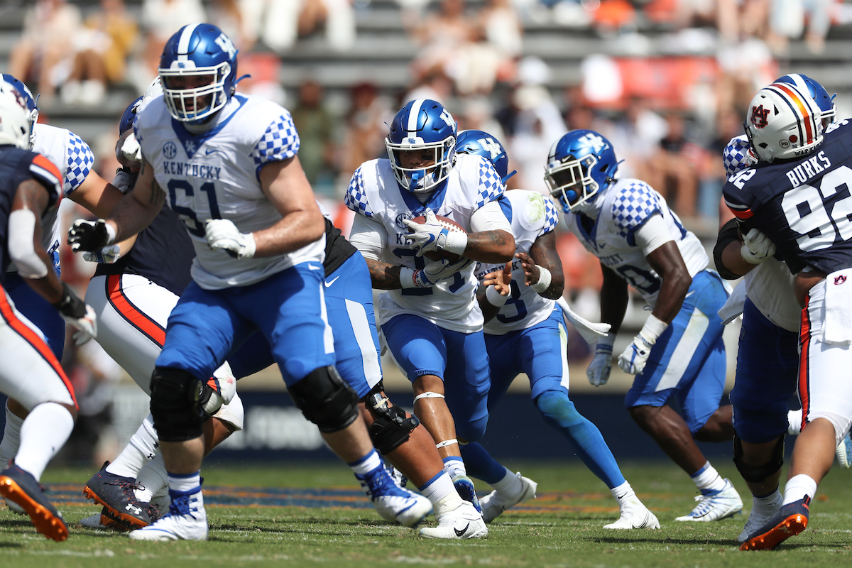 Chris Rodriguez Jr.

Kentucky falls to Auburn, 13-29.

Photo by Elliott Hess | UK Athletics