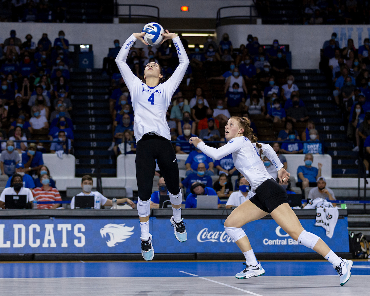 Emma Grome. Elise Goetzinger.

Kentucky beats Stanford 3-2.

Photo by Grant Lee | UK Athletics