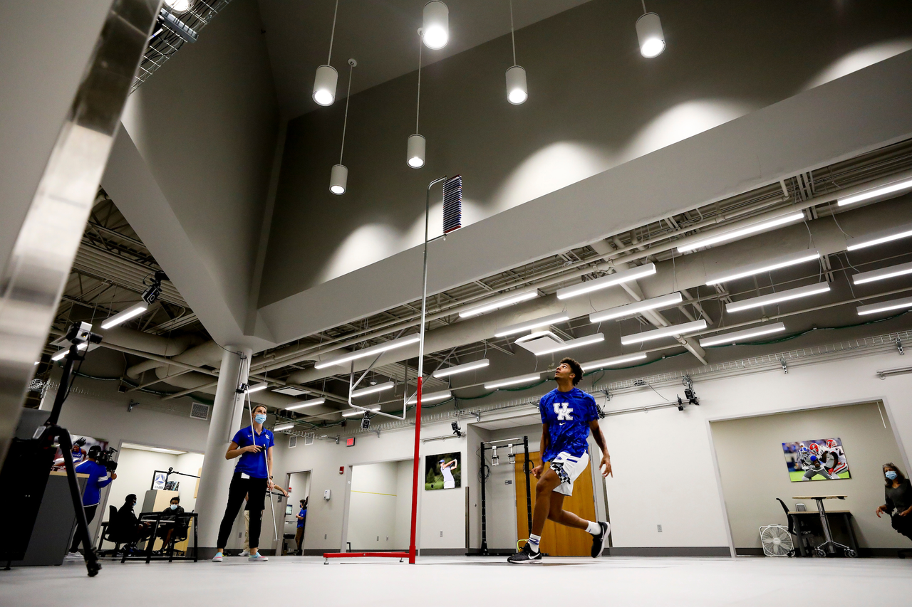 Dontaie Allen.

The UK men's basketball team at the University of Kentucky Sports Medicine Research Institute. 

Photo by Chet White | UK Athletics