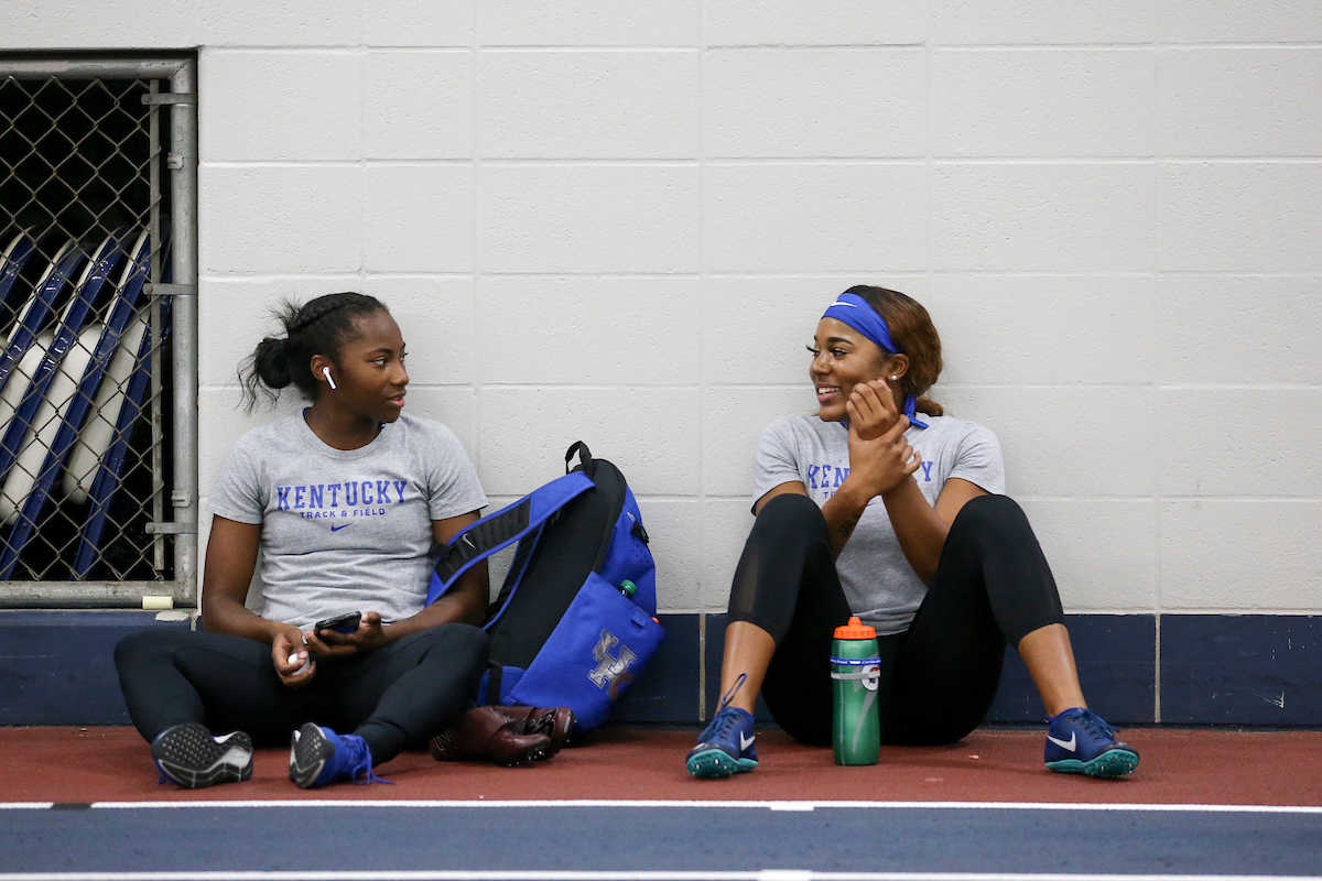 Jingle Bells Open.

Photo by Isaac Janssen | UK Athletics