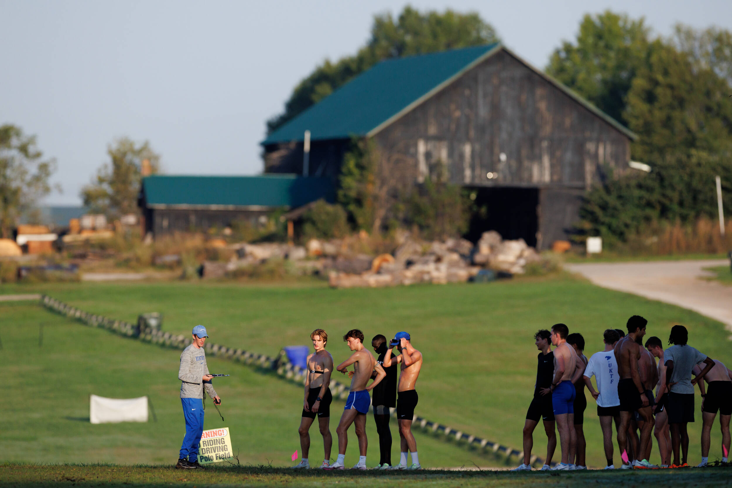 Cross Country Begins Postseason Action at SEC Championships