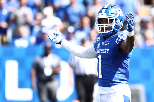 Lynn Bowden Jr..


Kentucky beat Toledo 38-24.


Photo by Elliott Hess | UK Athletics