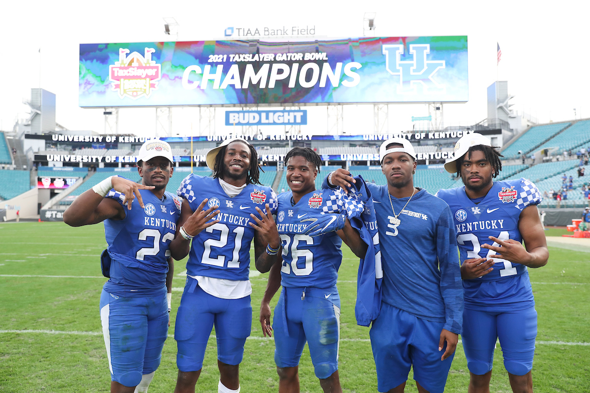 TYRELL AJIAN. QUANDRE MOSELY. BRANDIN ECHOLS. 
JALEN GEIGER. CEDRICK DORT JR. DEFENSIVE BACKS

Kentucky beats NC State, 23-21, to win the TaxSlayer Gator Bowl.

Photo by Elliott Hess | UK Athletics