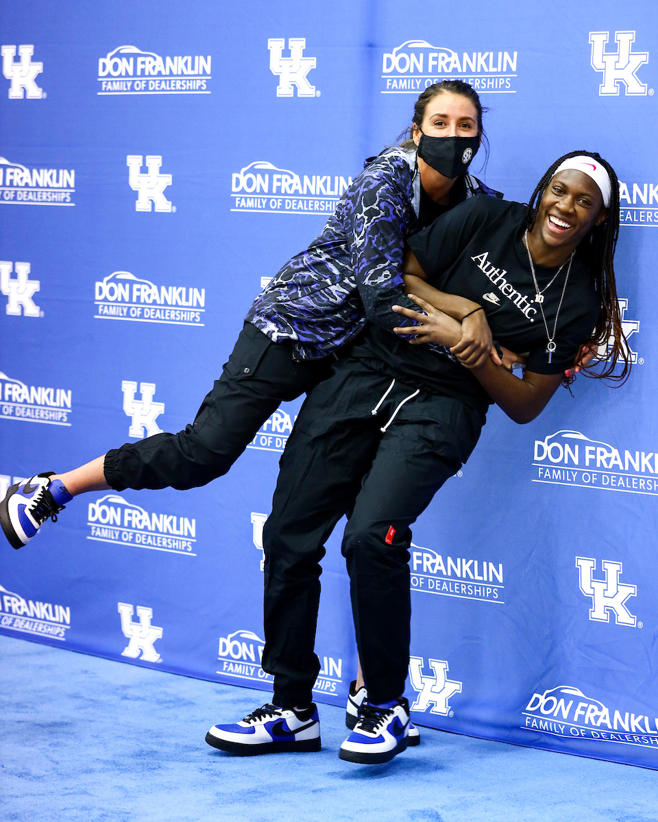 Blair Green. Rhyne Howard. 

2021 Selection Show. 

Photo by Eddie Justice | UK Athletics