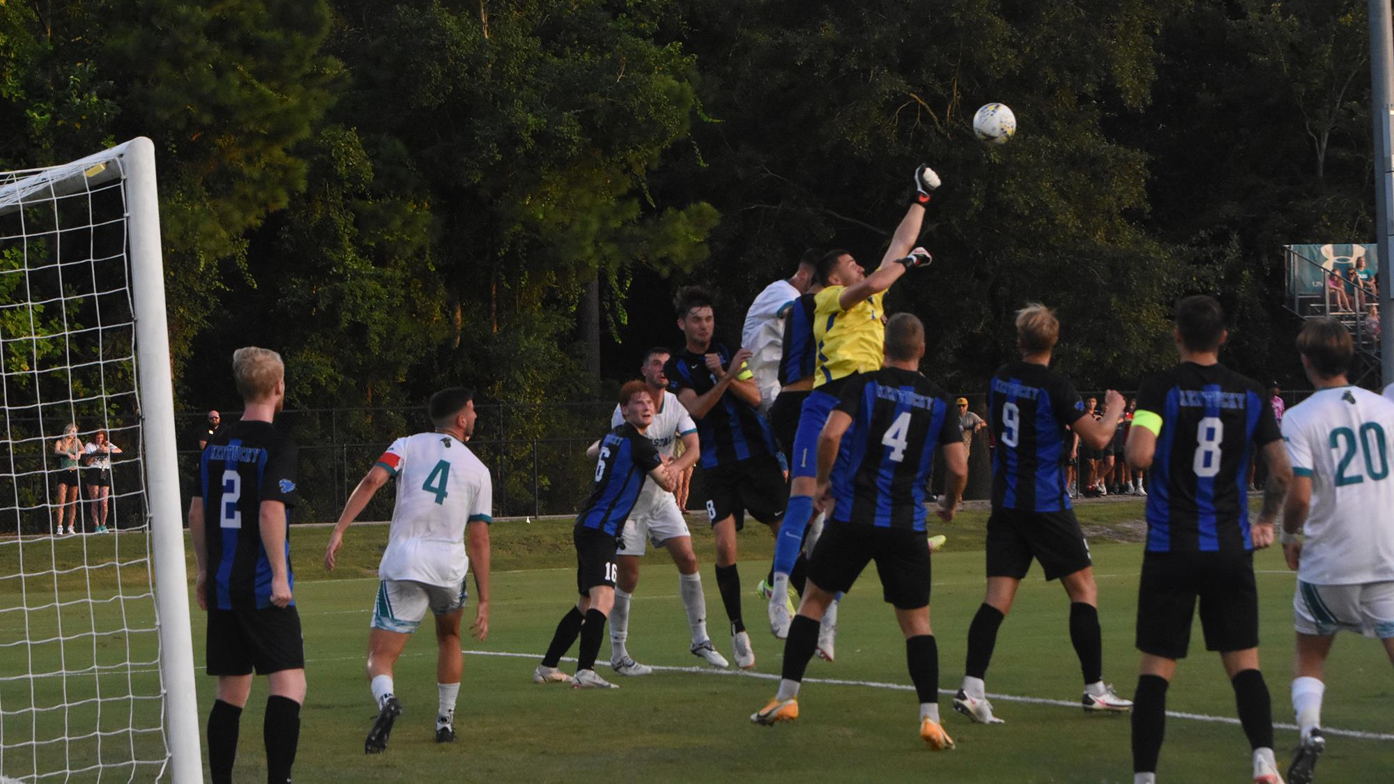 Cats Commence with Scoreless Draw in Ranked Battle at Coastal