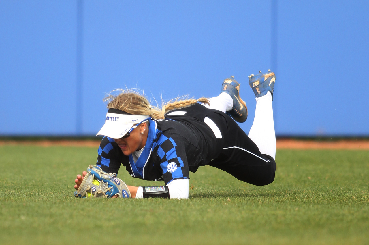 Lauren Johnson.

The University of Kentucky softball team beat Alabama 11-6 on Saturday, March 31st, 2018, at John Cropp Stadium in Lexington, Ky.

Photo by Quinn Foster I UK Athletics