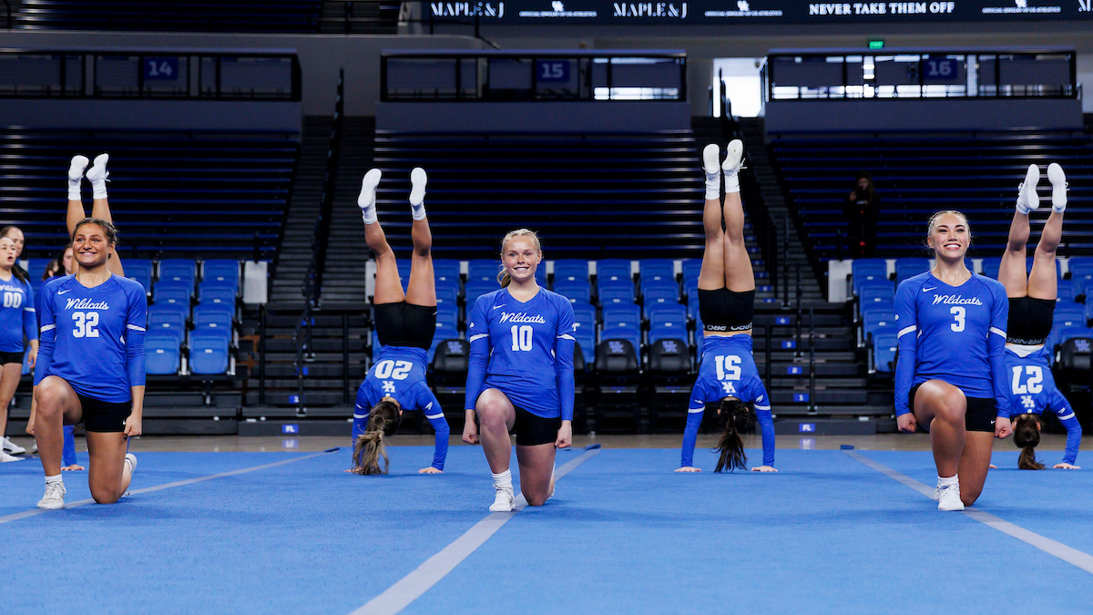 Kentucky STUNT Wins Two Games in California on Friday