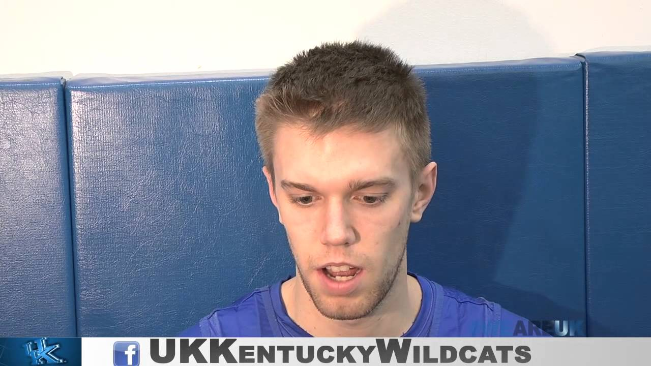 Kentucky Wildcats TV: Jon Hood Pre-Tennessee Player Interview