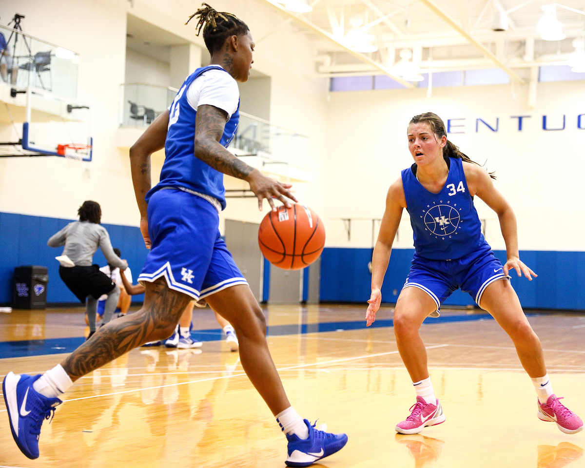 Emma King. Jazmine Massengill.

Kentucky Women’s Basketball Practice.

Photo by Eddie Justice | UK Athletics