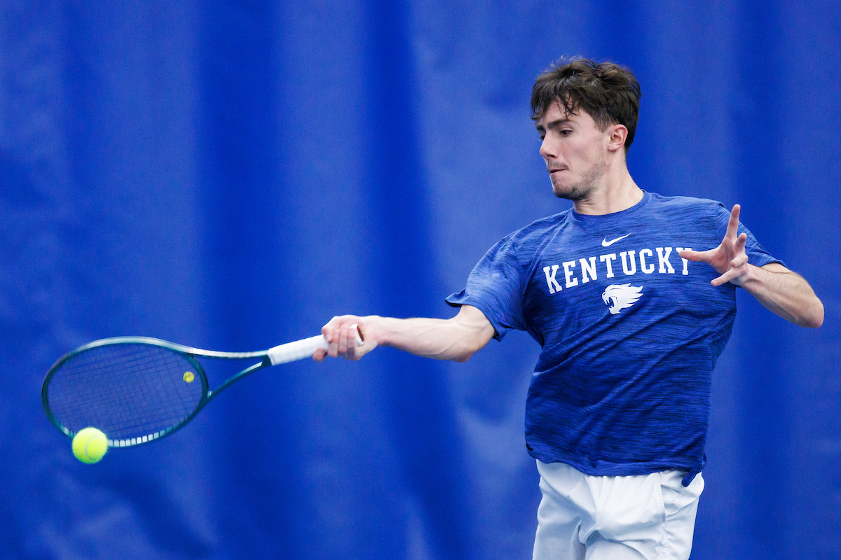 Kentucky Welcomes No. 20 Michigan State for Sunday Showdown