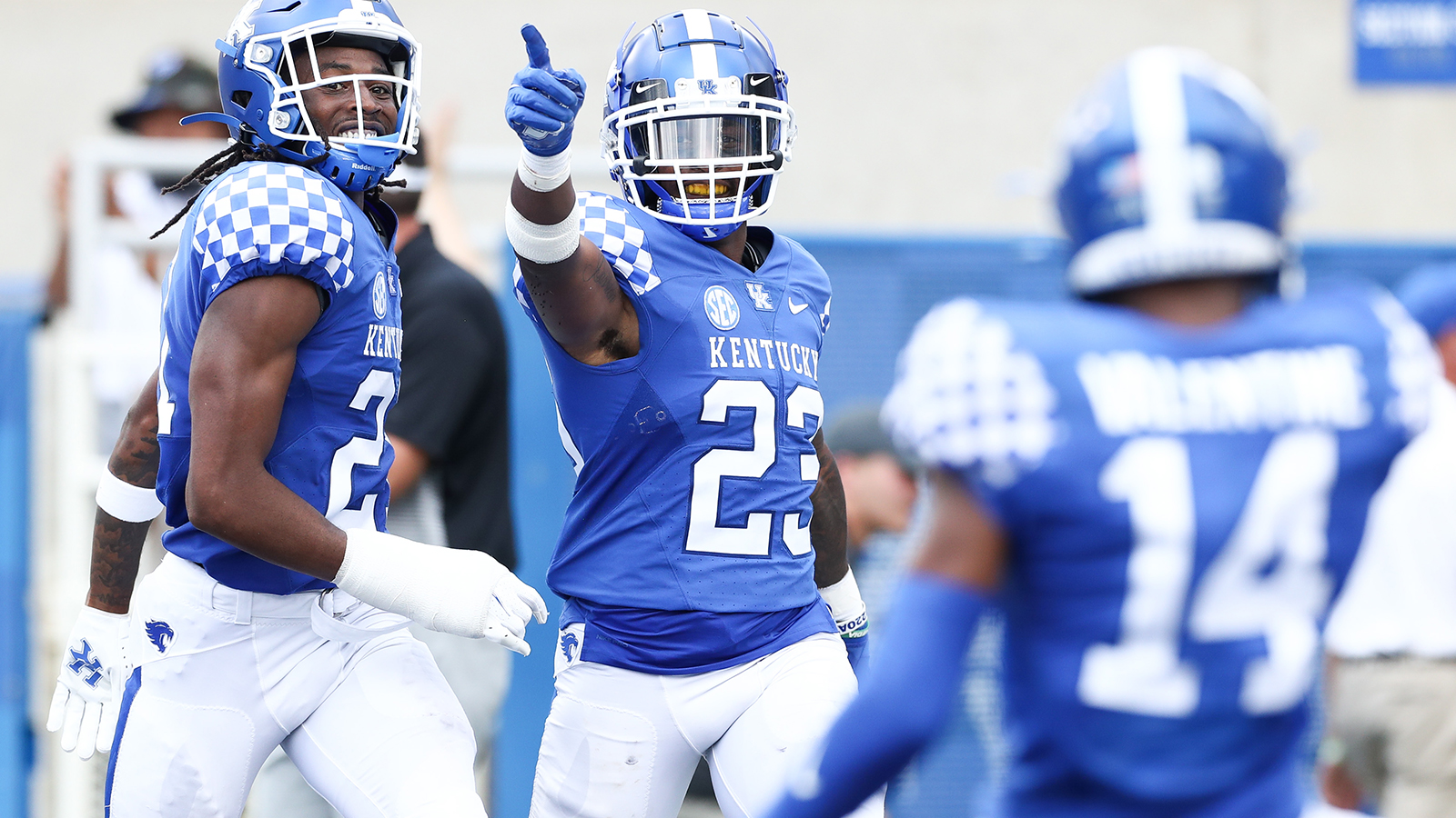 Kentucky Defense Battling Literal, Figurative Noise