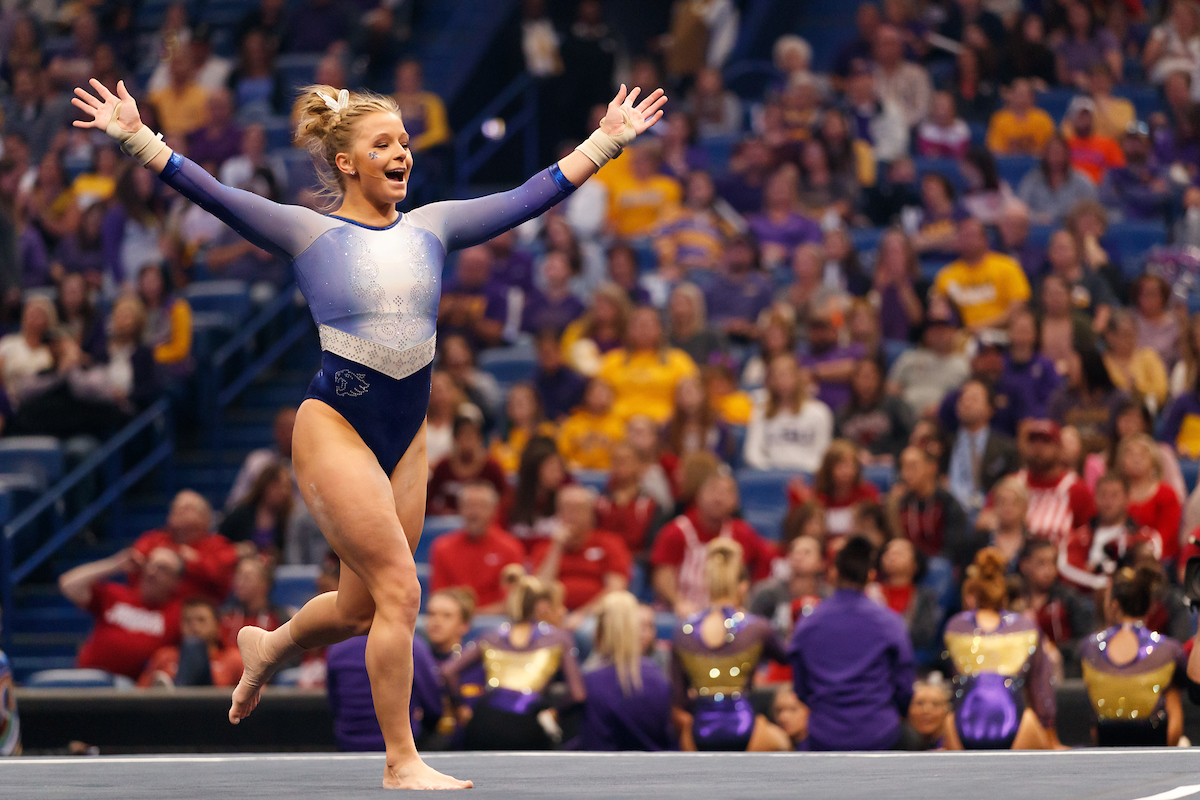 Mollie Korth.


Gymnastics scores 196.225 at SEC Championship.

 
Photo by Elliott Hess | UK Athletics