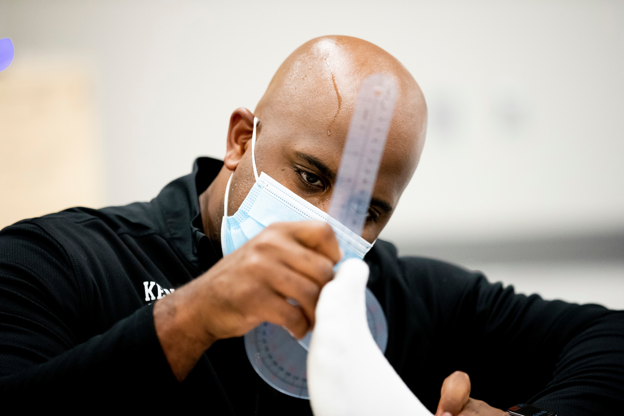Geoff Staton.

The UK men's basketball team at the University of Kentucky Sports Medicine Research Institute. 

Photo by Chet White | UK Athletics