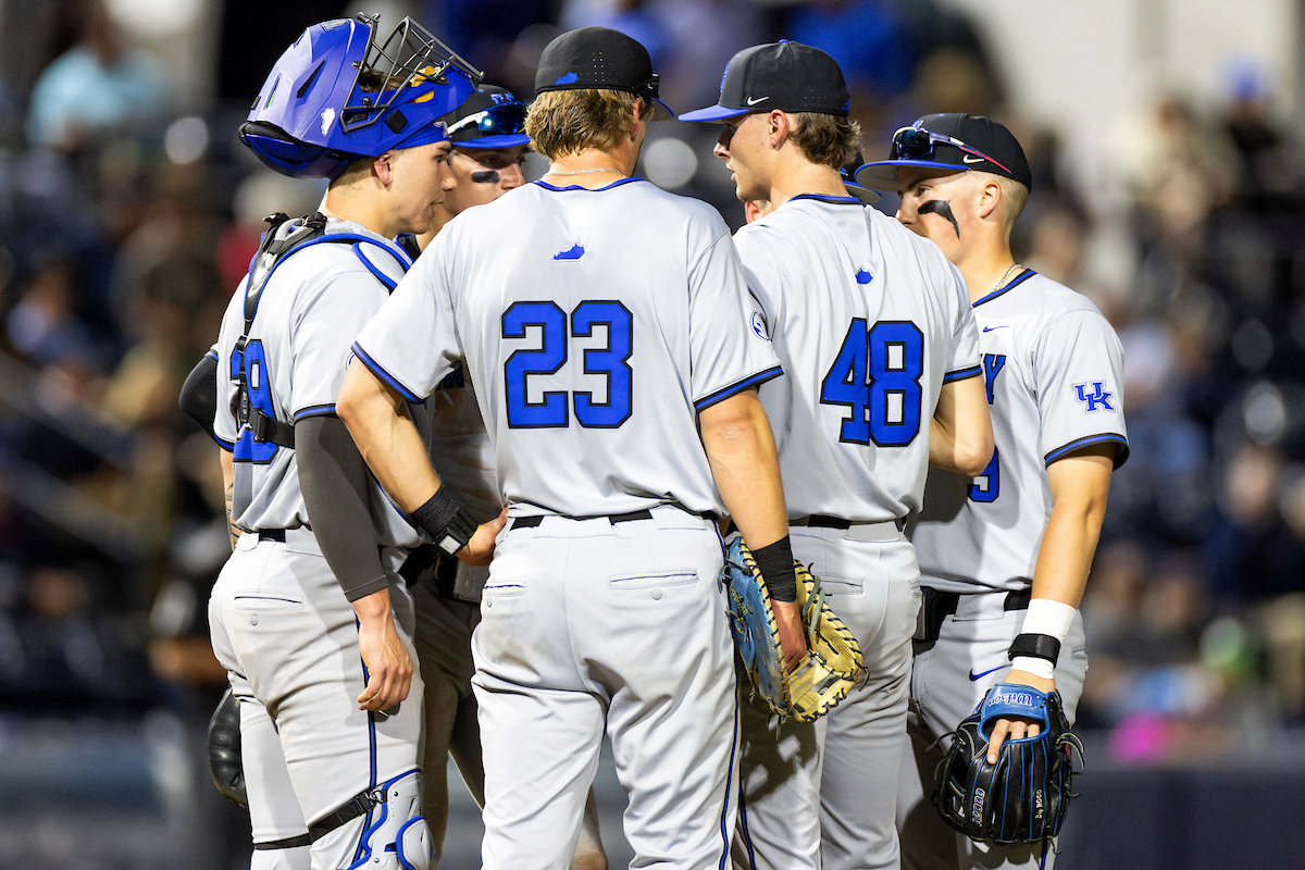 Wild Pitches Crucial in Late-Inning Defeat