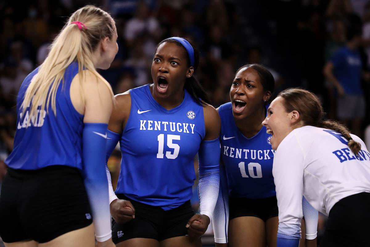 Balanced Offense and 56 Assists from Emma Grome Deliver UK Win