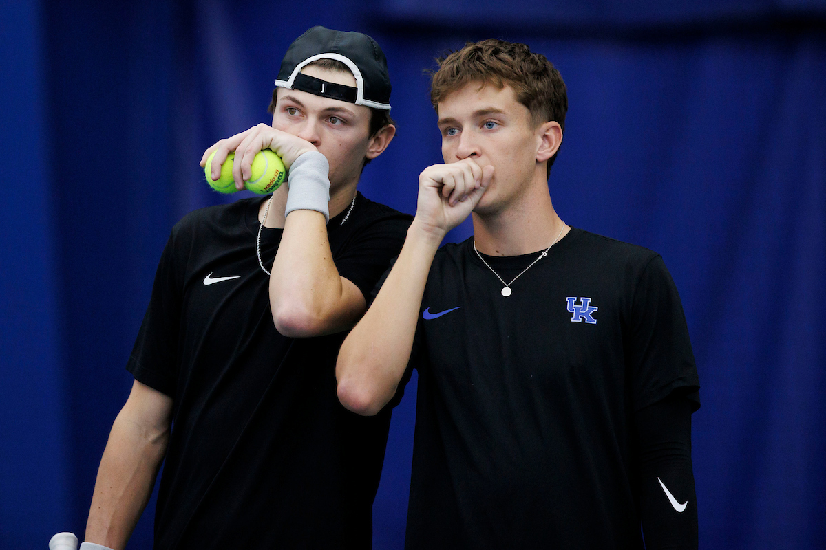 Wildcats Travel to Florida, Host South Carolina in Second Weekend of Conference Action