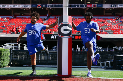 DARE ROSENTHAL. ISAIAH GIBSON.

Kentucky falls to Georgia, 30-13.

Photo by Elliott Hess | UK Athletics