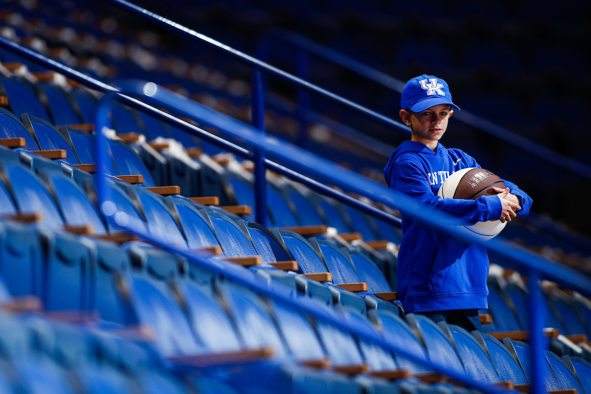 Fan.

Kentucky beat Mount St. Mary’s 82-62.

Photo by Chet White | UK Athletics