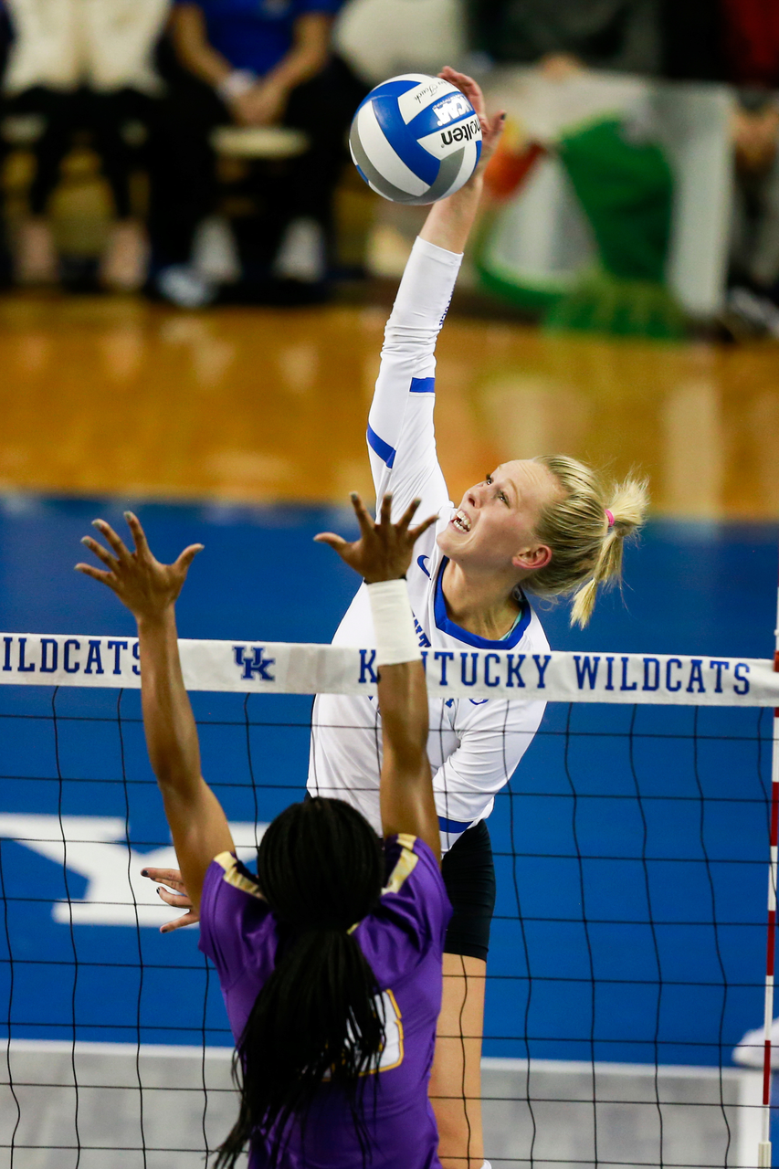 Alli Stumler.

UK sweeps LSU 3-0.

Photo by Hannah Phillips | UK Athletics