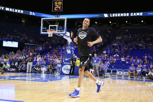 Former Kentucky men's basketball players across a number of decades came back to Rupp Arena for the 2017 UK Alumni Charity Series. 