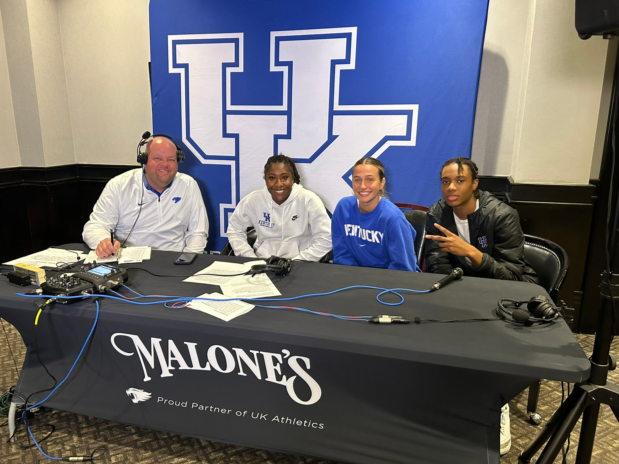 2023 Football Season Ticket Central – UK Athletics