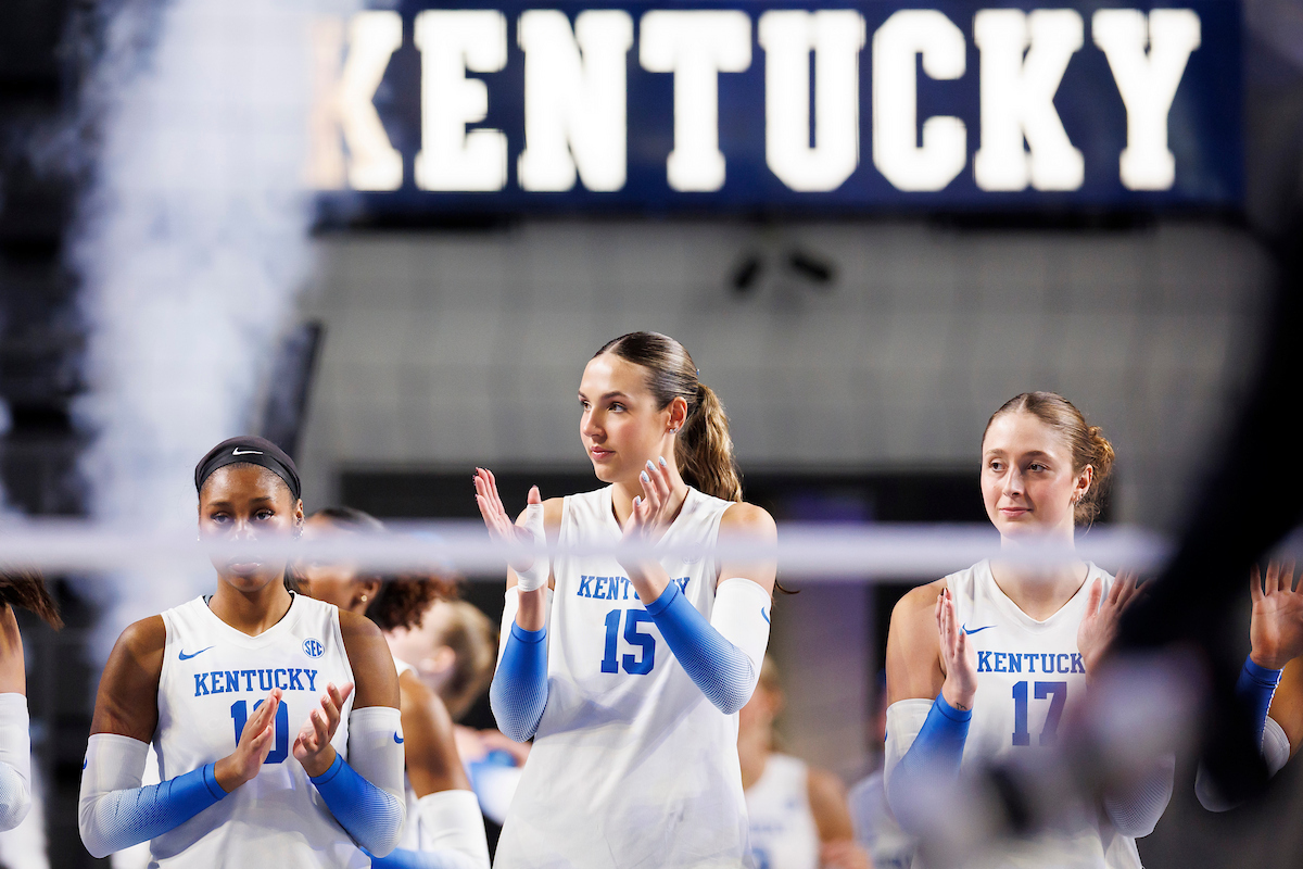'Efficient' Cats Dominate Home Opener