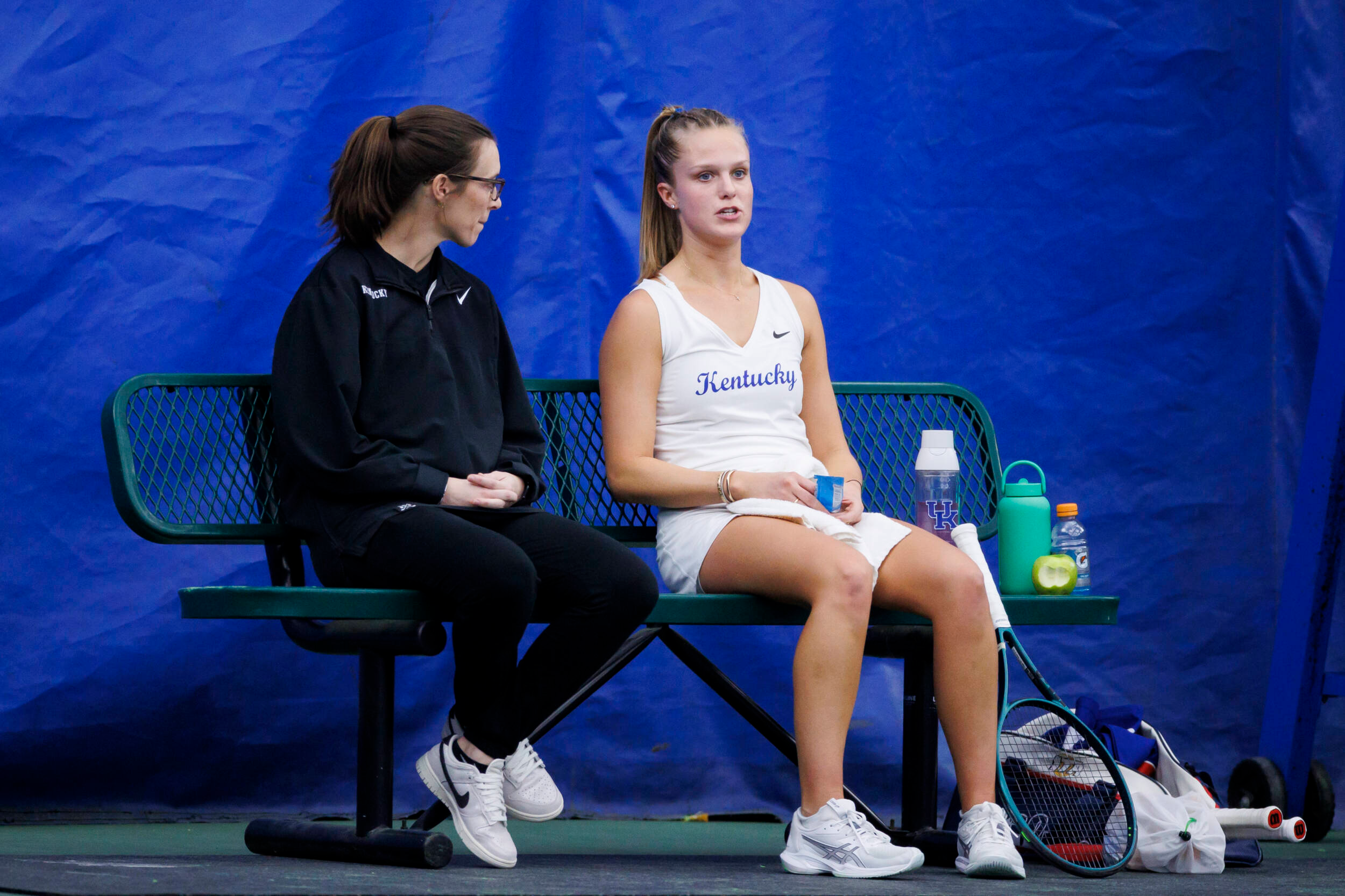 Women’s Tennis Falls to No. 10 LSU in Baton Rouge