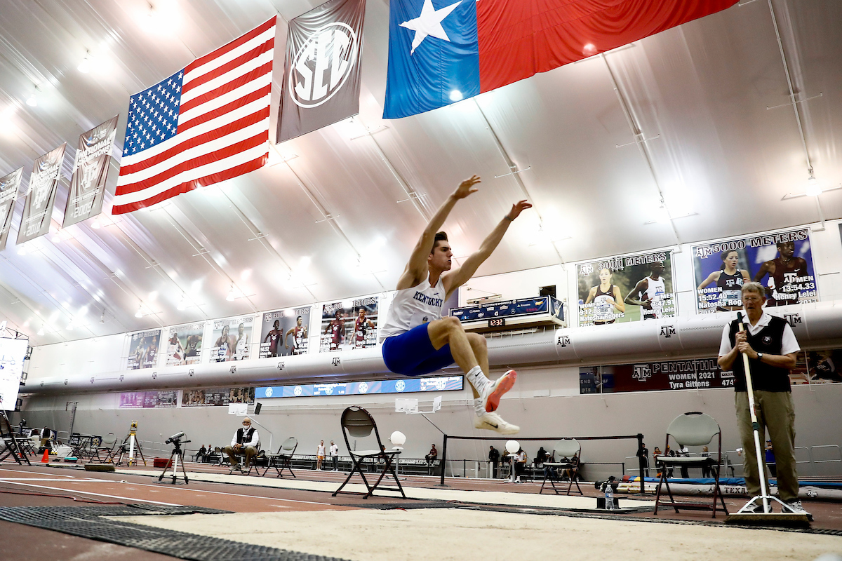 Jacob Sobota.

Day 1. SEC Indoor Championships.

Photos by Chet White | UK Athletics