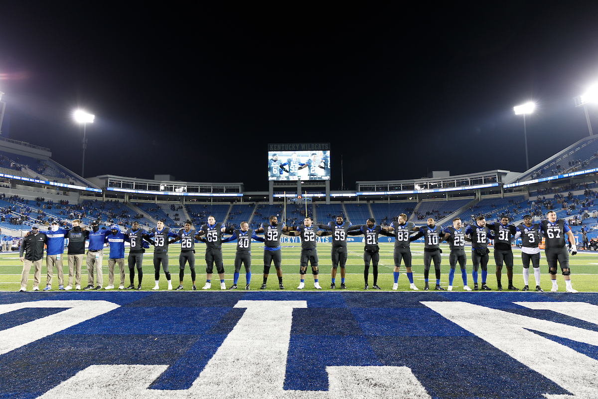 SENIORS.

Kentucky beats South Carolina, 41-18.

Photo by Elliott Hess | UK Athletics