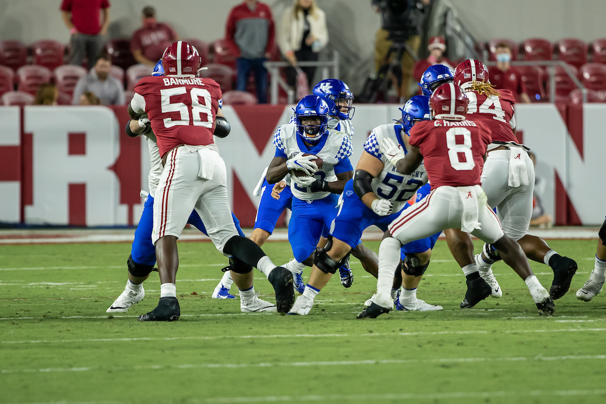 Kavosiey Smoke

Alabama defeats Kentucky 63-3

Photo By Brian Moriarty | UK Football