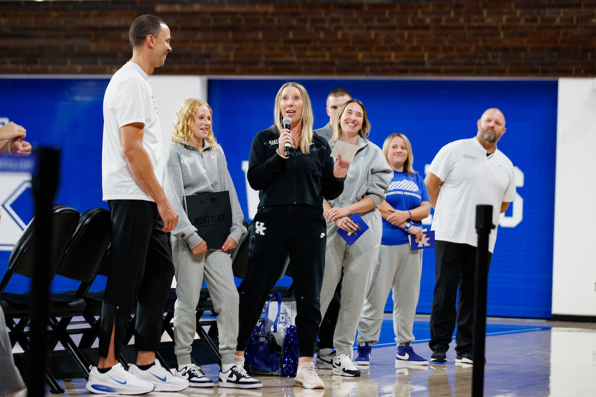 Kentucky Basketball Hoops & Heels Photo Gallery