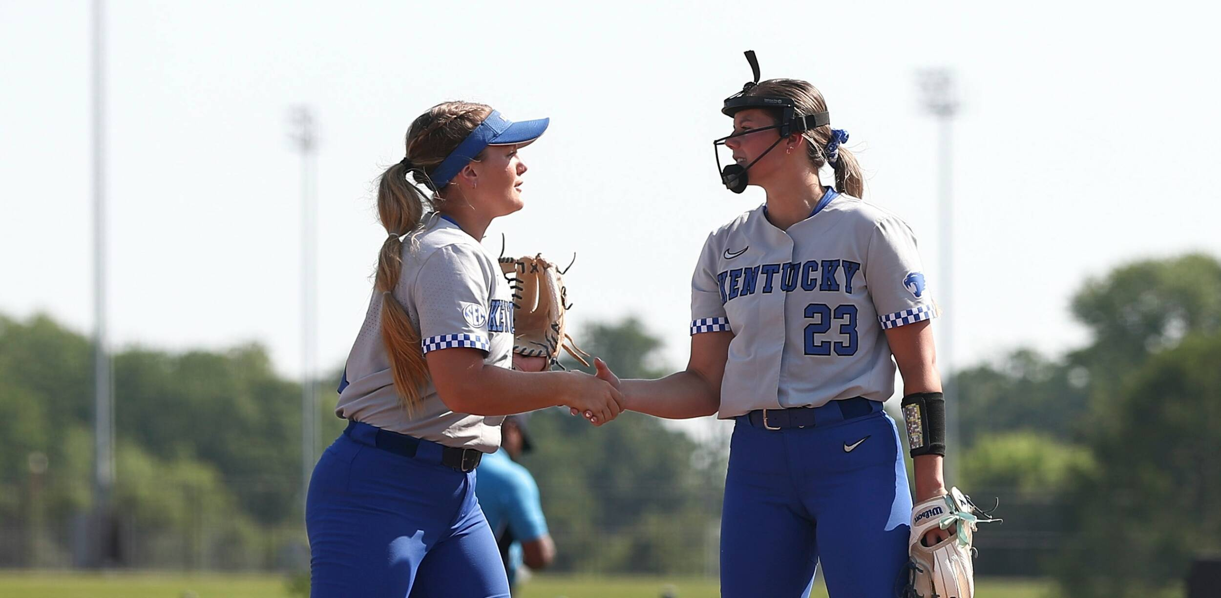 Coffel & Schoonover Win NFCA National Player/Pitcher of the Week