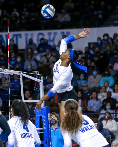 Azhani Tealer.Kentucky falls to Illinois 3-1.Photo by Sarah Caputi | UK Athletics