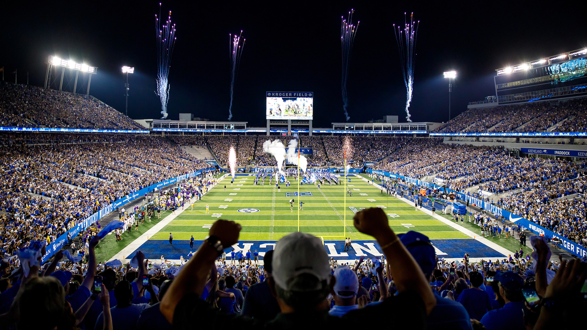 Clear stadium-approved bags for U of L, UK fans