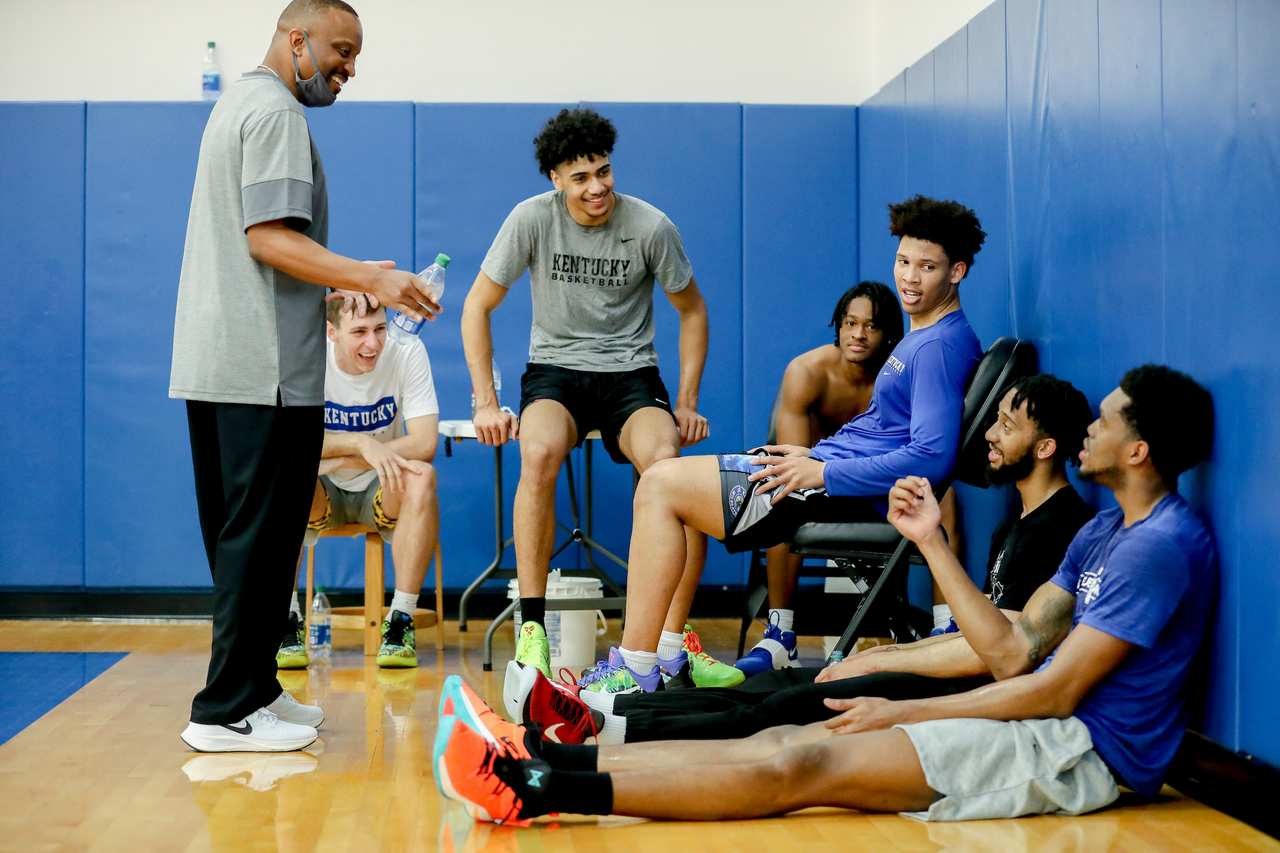 Bruiser Flint. Brennan Canada. Jacob Toppin. Kareem Watkins. Zan Payne. Davion Mintz. Keion Brooks Jr.

Menâ??s basketball practice.

Photo by Chet White | UK Athletics