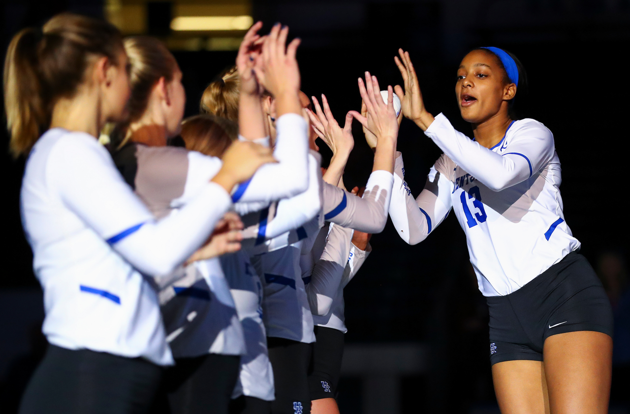 Leah Edmond.

UK sweeps LSU 3-0.

Photo by Isaac Janssen | UK Athletics