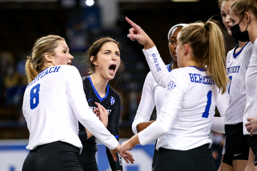 Riah Walker. 

Volleyball Blue White Match.

Photo by Eddie Justice | UK Athletics