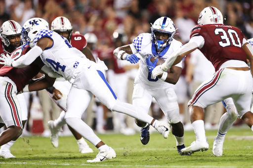 Kavosiey Smoke.

Kentucky beats South Carolina, 16-10.

Photo by Elliott Hess | UK Athletics