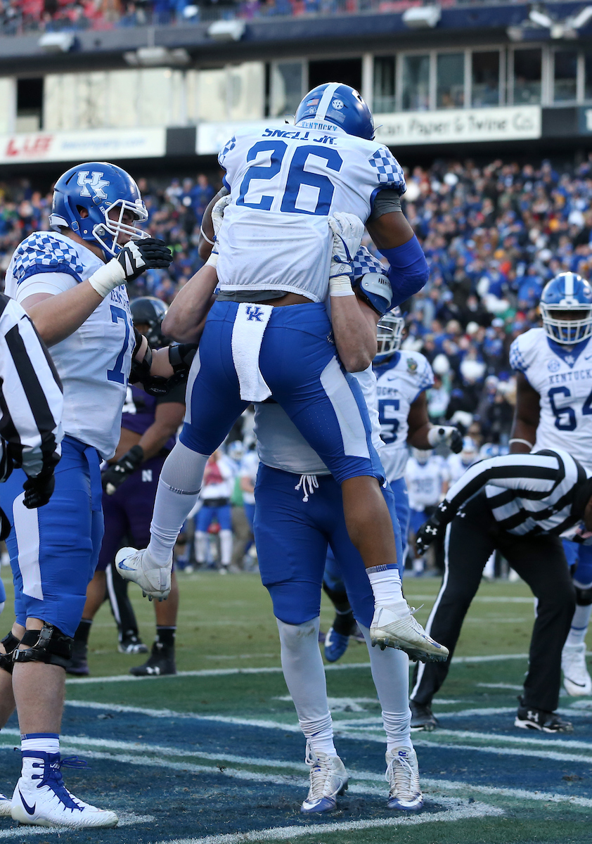 Benny Snell Jr.

The University of Kentucky football team falls to Northwestern 23-24 in the Music City Bowl on Friday, December 29, 2017, at Nissan Field in Nashville, Tn.


Photo By Barry Westerman | UK Athletics
