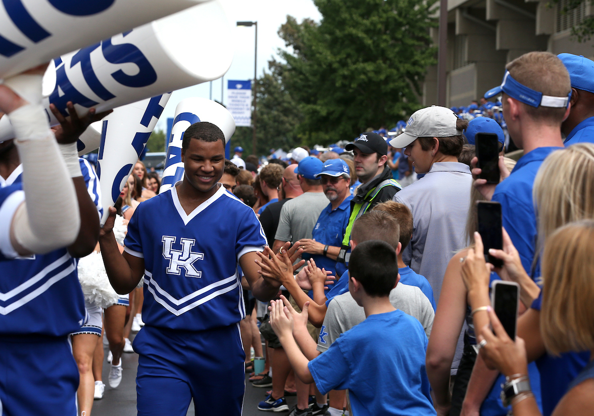 Cheerleaders 

Kentucky beats Central Michigan 35-20.


Photo By Barry Westerman | UK Athletics