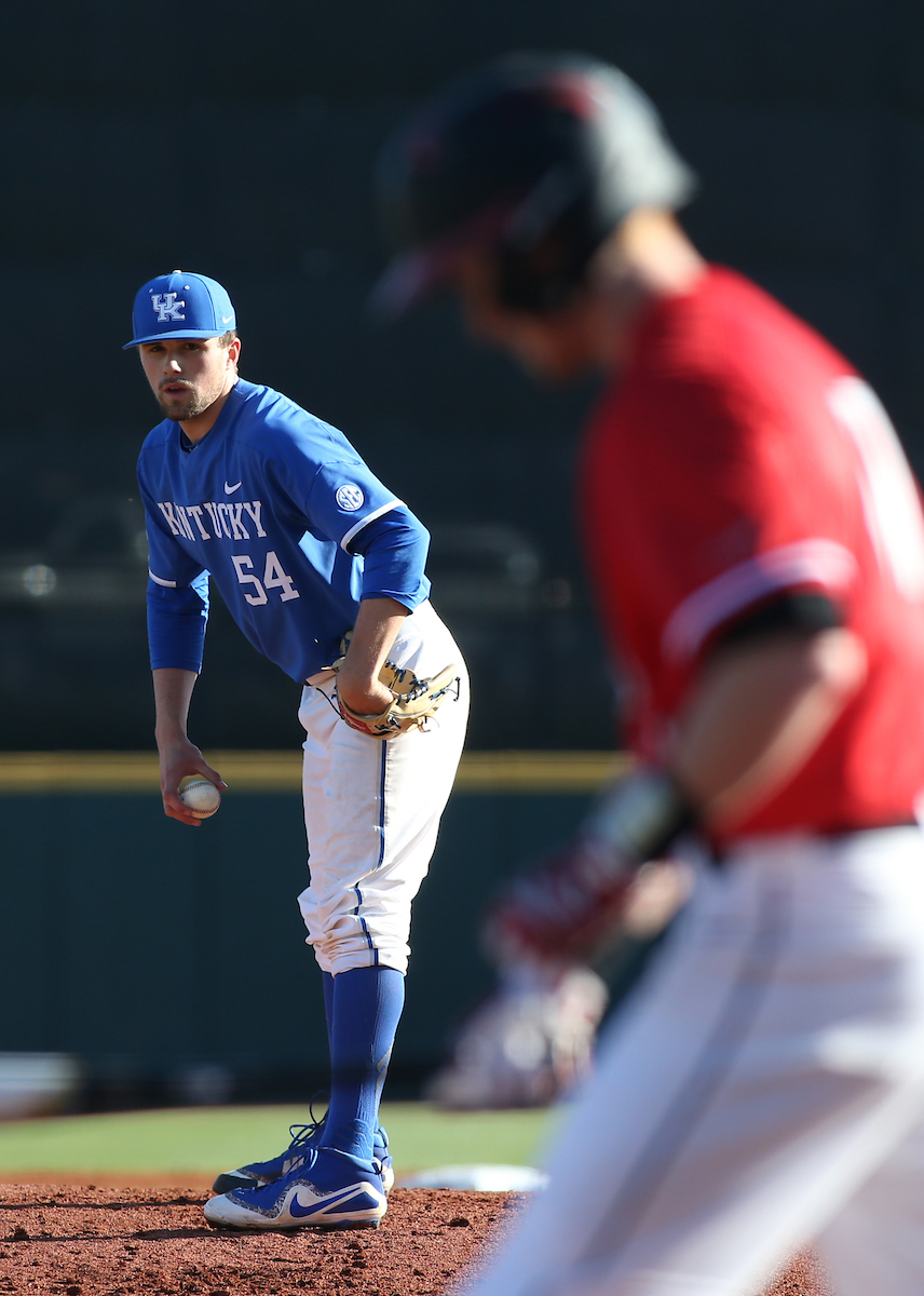 Daniel Harper

The University of Kentucky baseball team defeats Western Kentucky University 4-3 on Tuesday, February 27th, 2018 at Cliff Hagan Stadium in Lexington, Ky.


Photo By Barry Westerman | UK Athletics