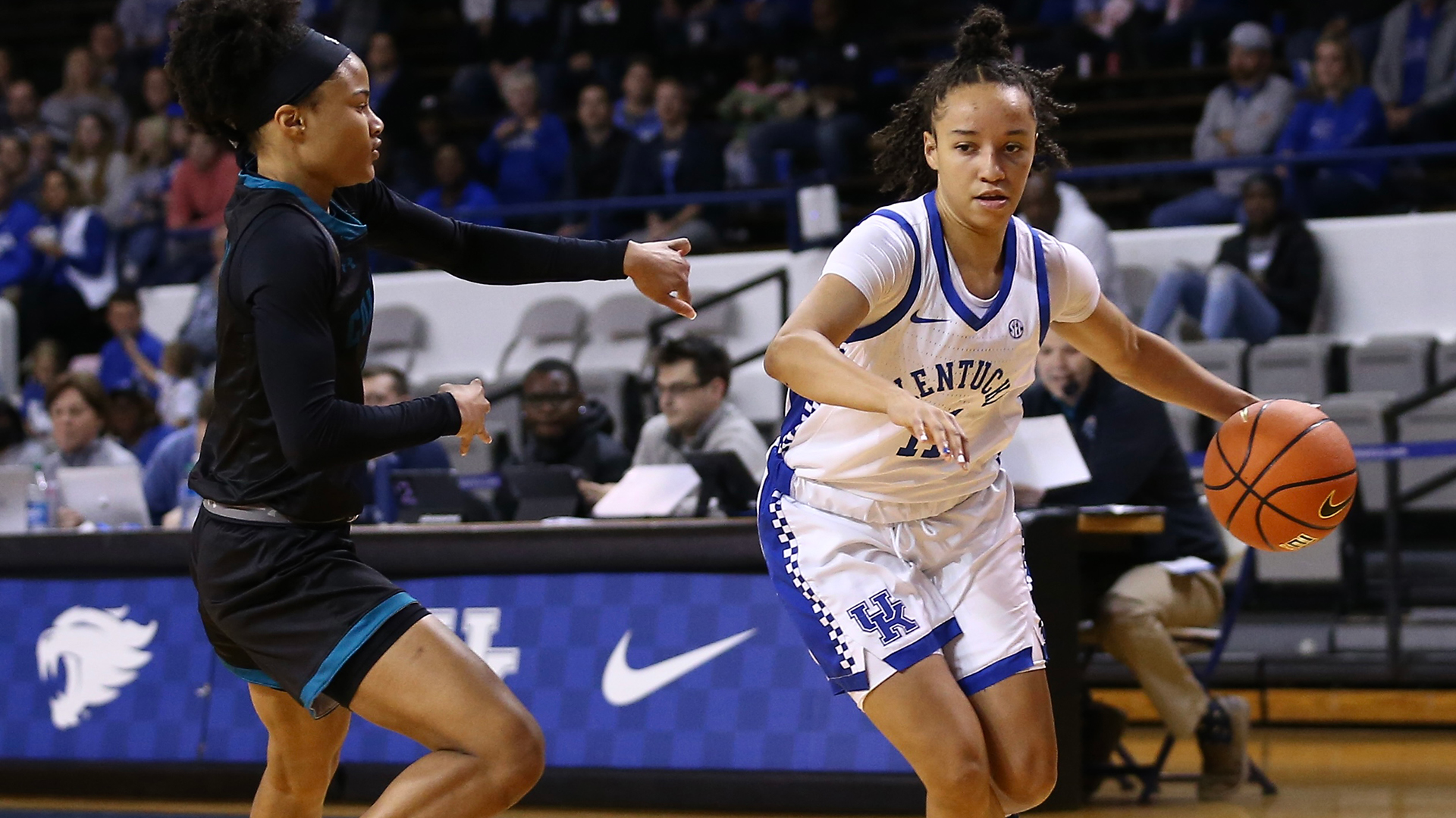 Jada Walker Shines for Cats on Sunday