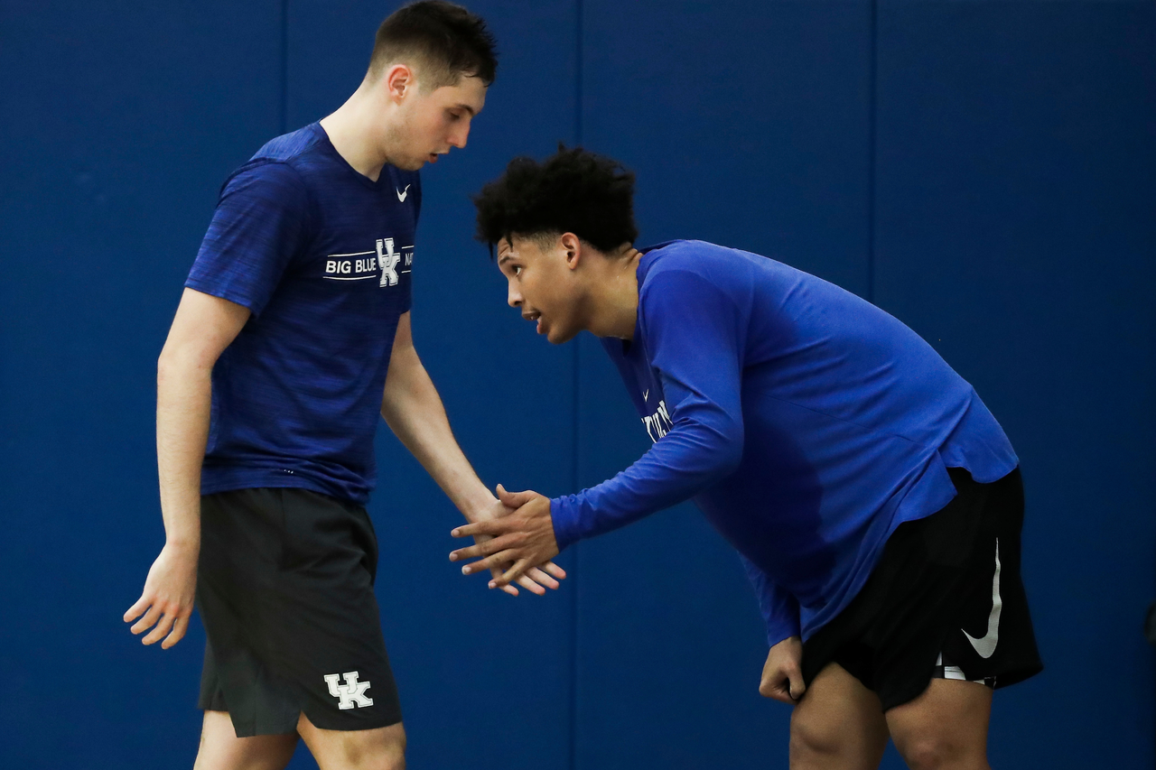 CJ Fredrick. Zan Payne.

Summer practice.

Photo by Chet White | UK Athletics
