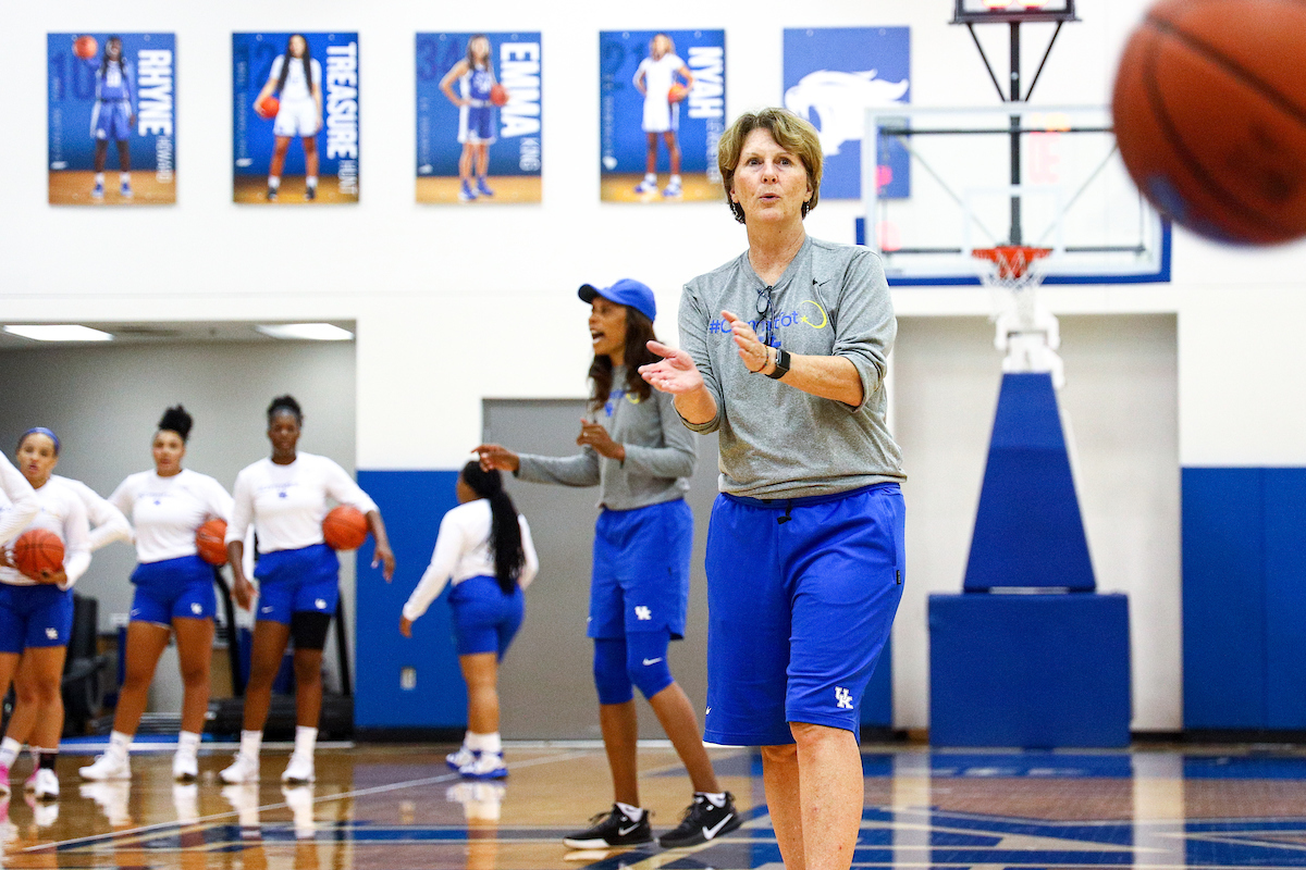 Gale Goestenkors. 

WBB Practice.

Photo by Eddie Justice | UK Athletics