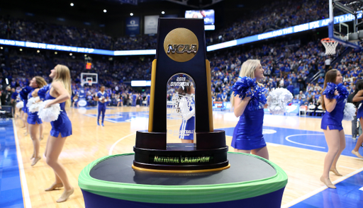 National Champions. 

The UK men's basketball team beat Kansas 71-63 at Rupp Arena on Saturday, January 26, 2019.


Photo By Barry Westerman | UK Athletics