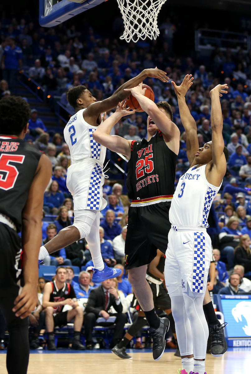 Ashton Hagans and Keldon Johnson

UK beats VMI 92-82 at Rupp Arena.


Photo By Barry Westerman | UK Athletics