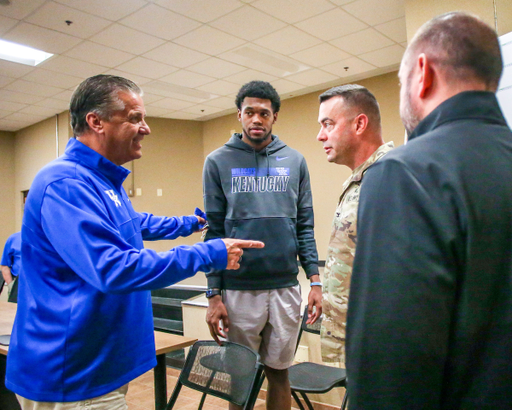 John Calipari, Keion Brooks Jr.

The Kentucky men's basketball team visited Fort Knox on Friday to visit with students and take a tour of the General George Patton Museum.

Photo by Grace Bradley | UK Athletics