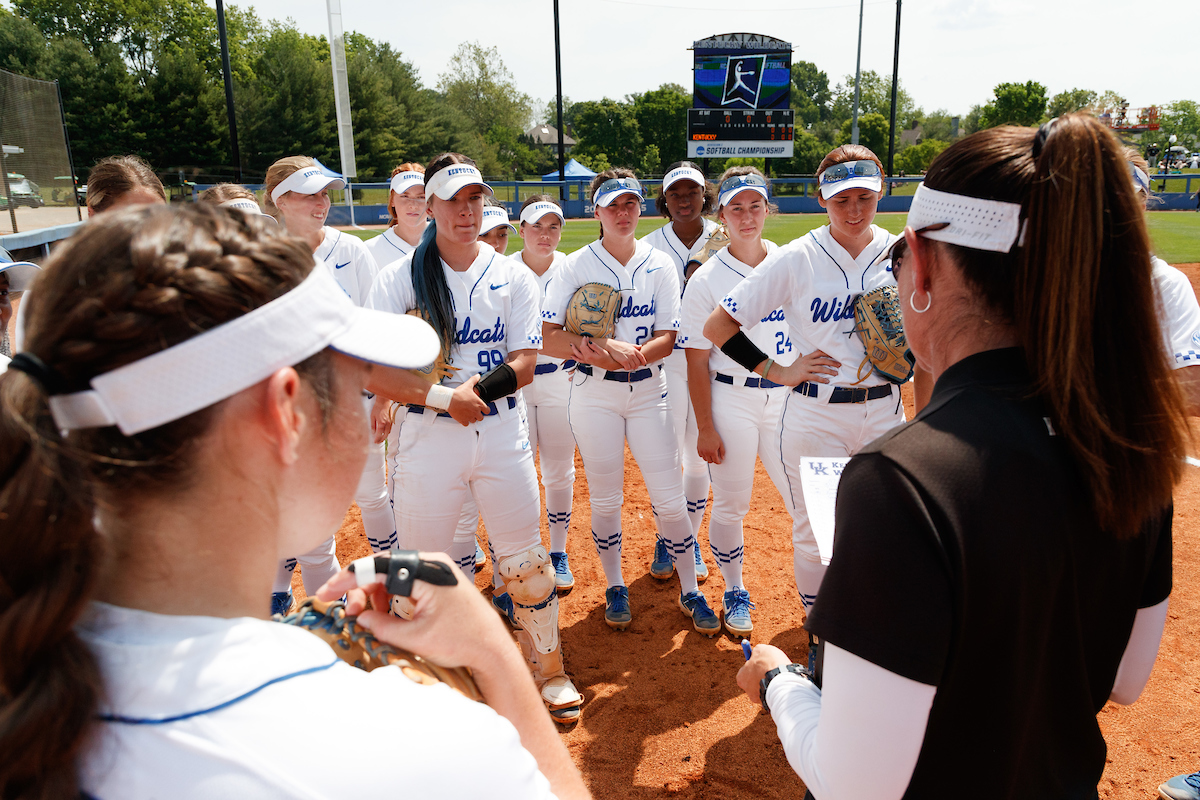 Kentucky-Notre Dame NCAA Softball Photo Gallery